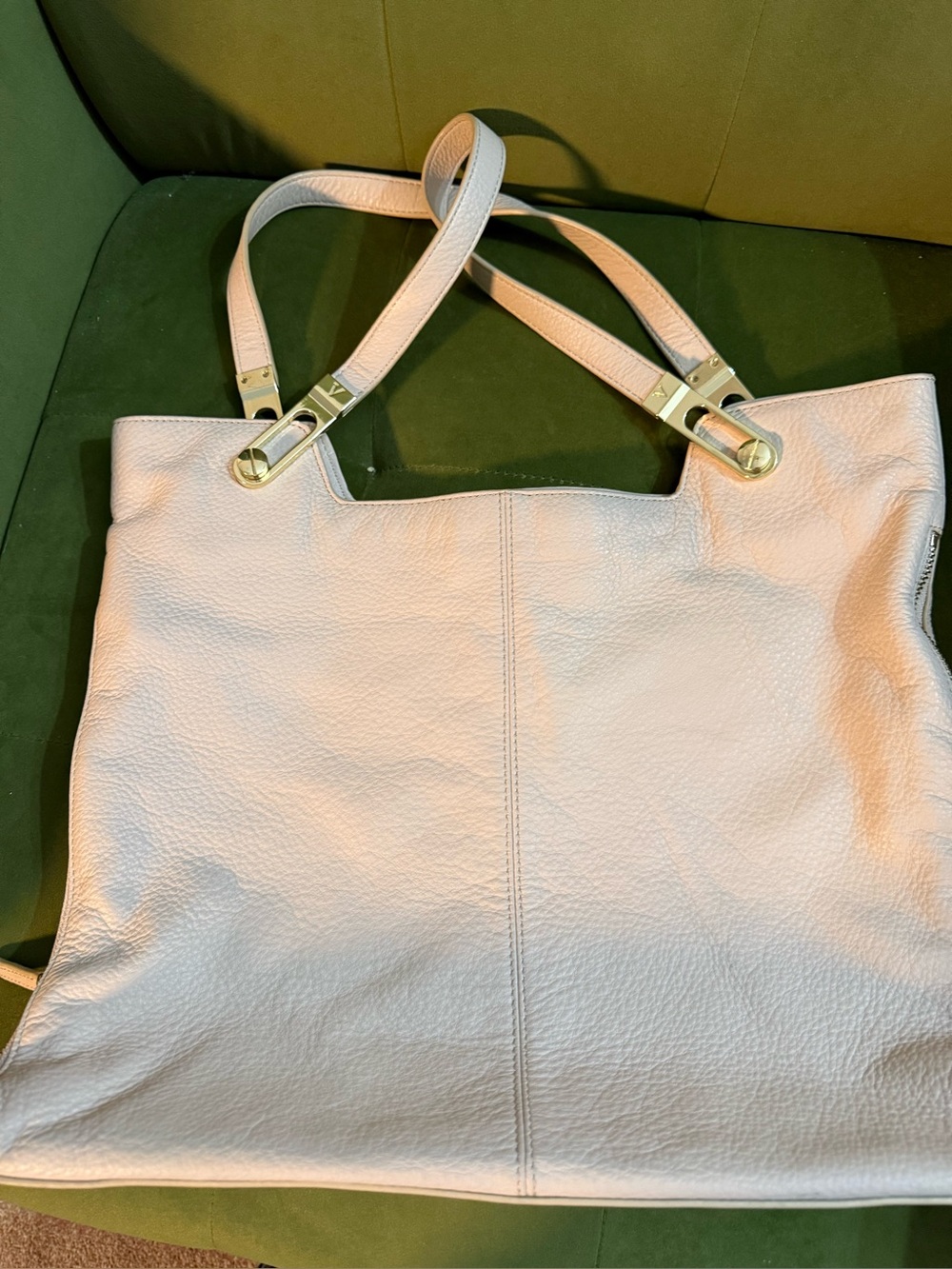 Vince Camuto Classic Women’s Leather Tote Bag in Light beige